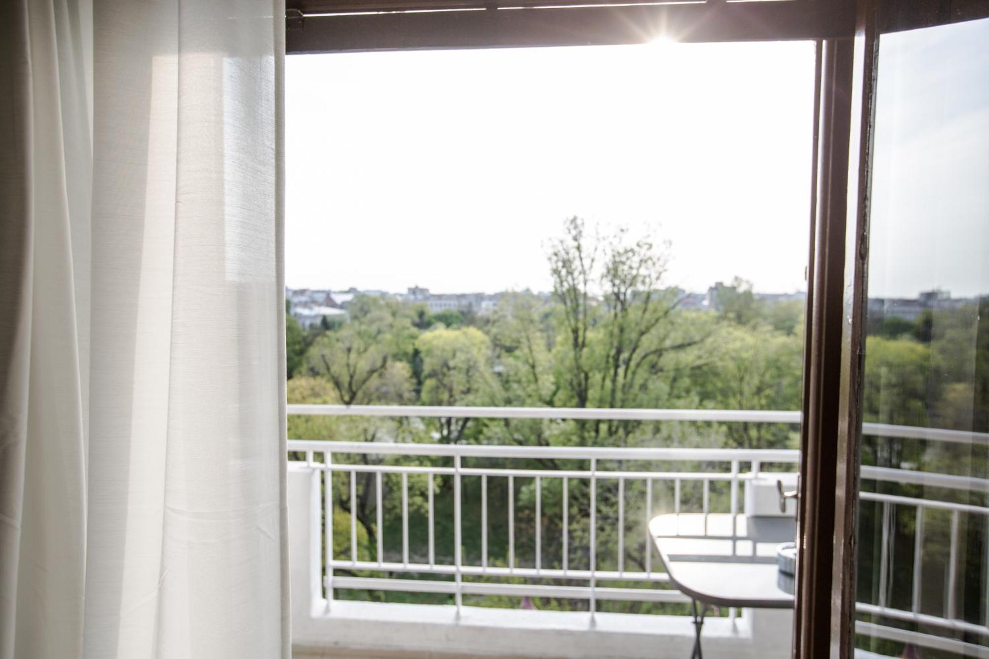 Spacious View With Balcony Bucarest